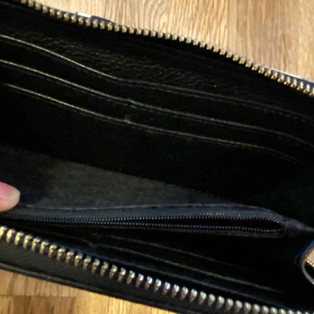 Charming Charlie Wallet - Picture 5 of 7
